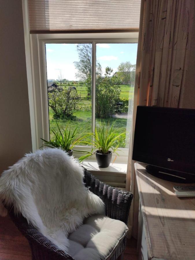 Broeks' Bed En Brood Bed & Breakfast Meerkerk Bagian luar foto