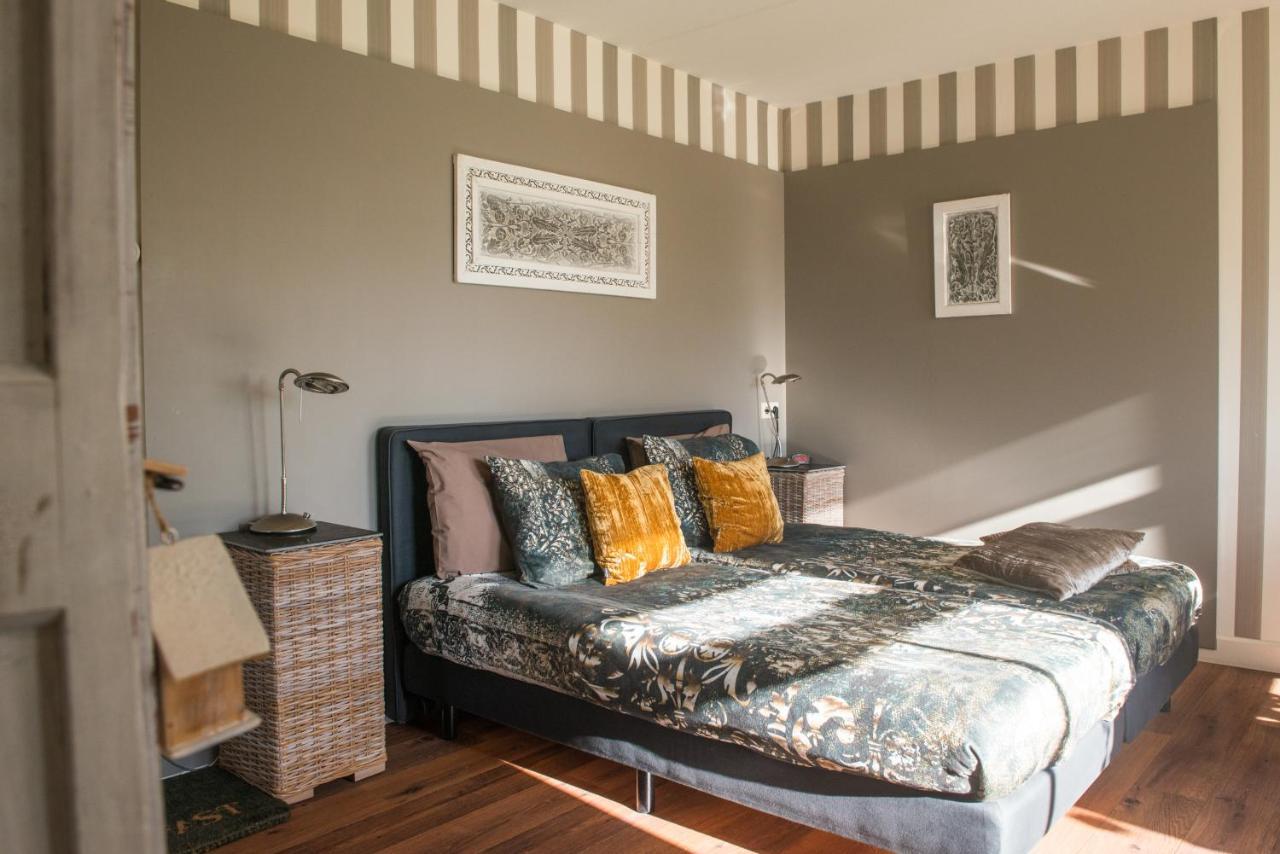 Broeks' Bed En Brood Bed & Breakfast Meerkerk Bagian luar foto